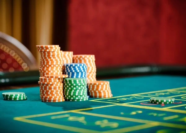 lucky df mobile app showing live blackjack table and account balance